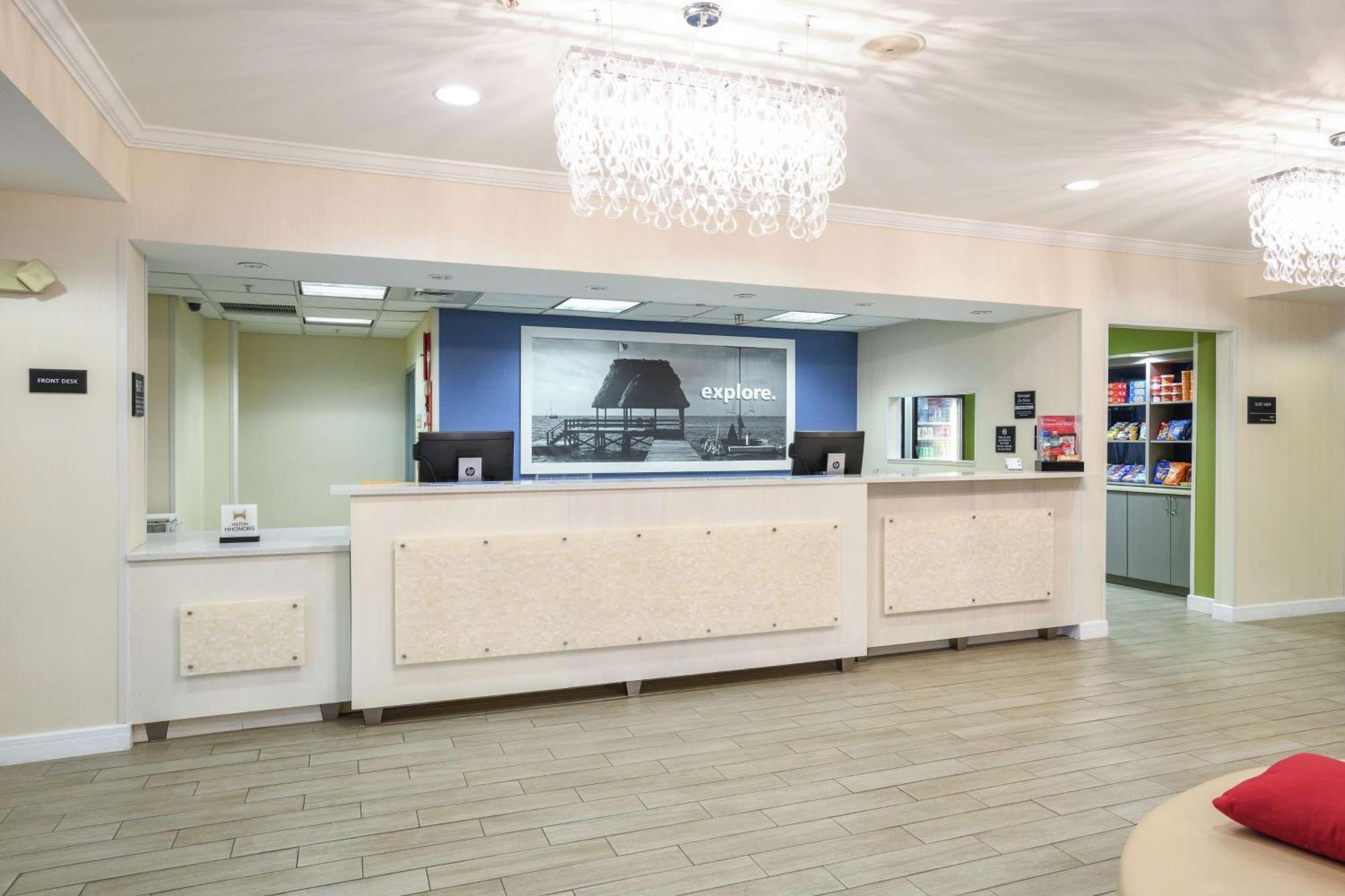 Hampton Inn Jacksonville - East Regency Square Eksteriør bilde